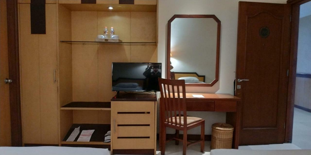 Hotel Baron Indah Solo Εξωτερικό φωτογραφία