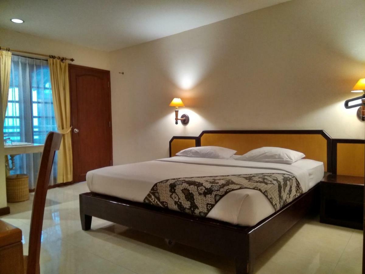 Hotel Baron Indah Solo Εξωτερικό φωτογραφία