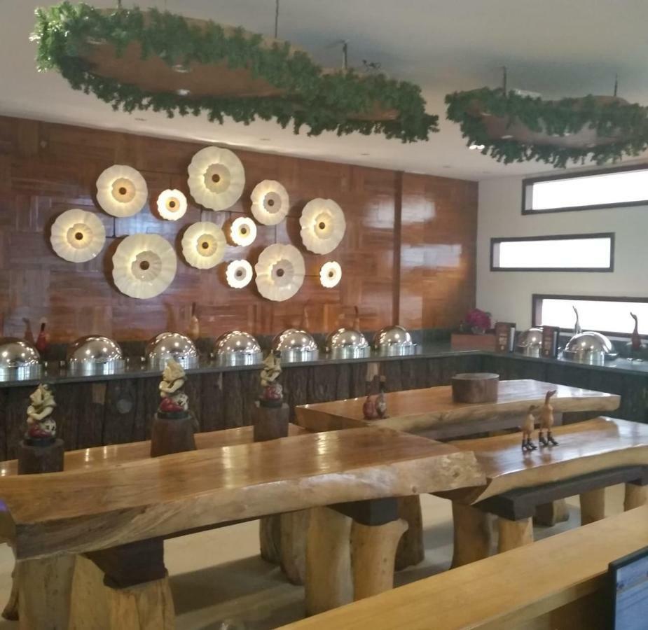 Hotel Baron Indah Solo Εξωτερικό φωτογραφία