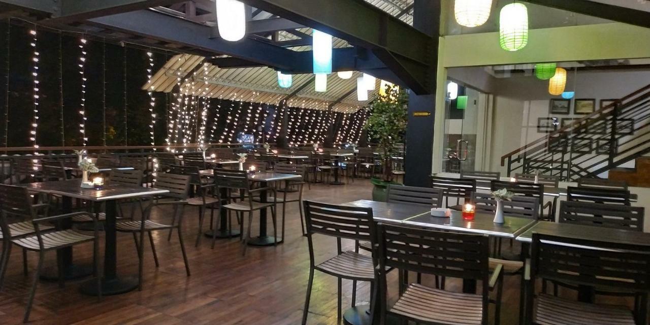 Hotel Baron Indah Solo Εξωτερικό φωτογραφία