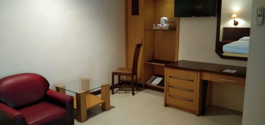 Hotel Baron Indah Solo Εξωτερικό φωτογραφία