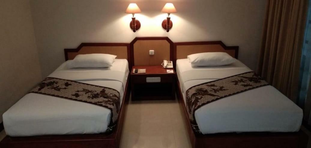 Hotel Baron Indah Solo Εξωτερικό φωτογραφία